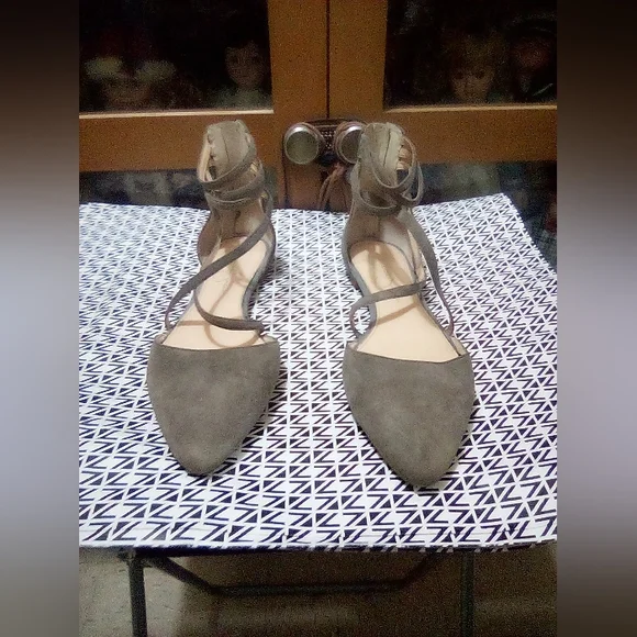 Jessica Simpson Suede Flats - Picture 11 of 16